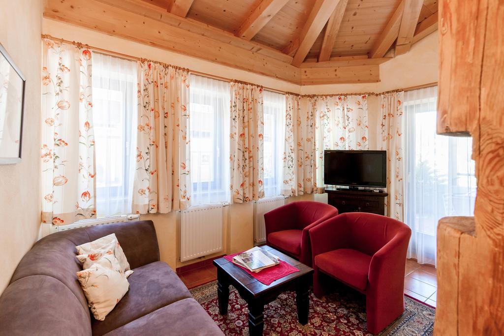 Alimonte Romantic Appartements Санкт-Йоганн Экстерьер фото